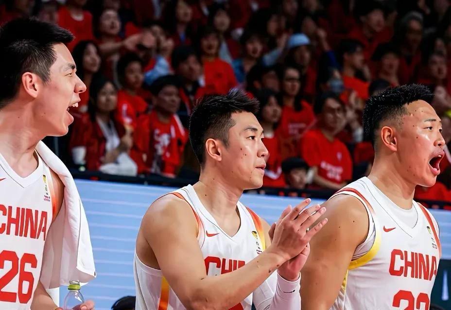 世界杯手机观看-中国男篮世预赛总结：赵继伟、胡金秋满分，三人或无缘国家队资格